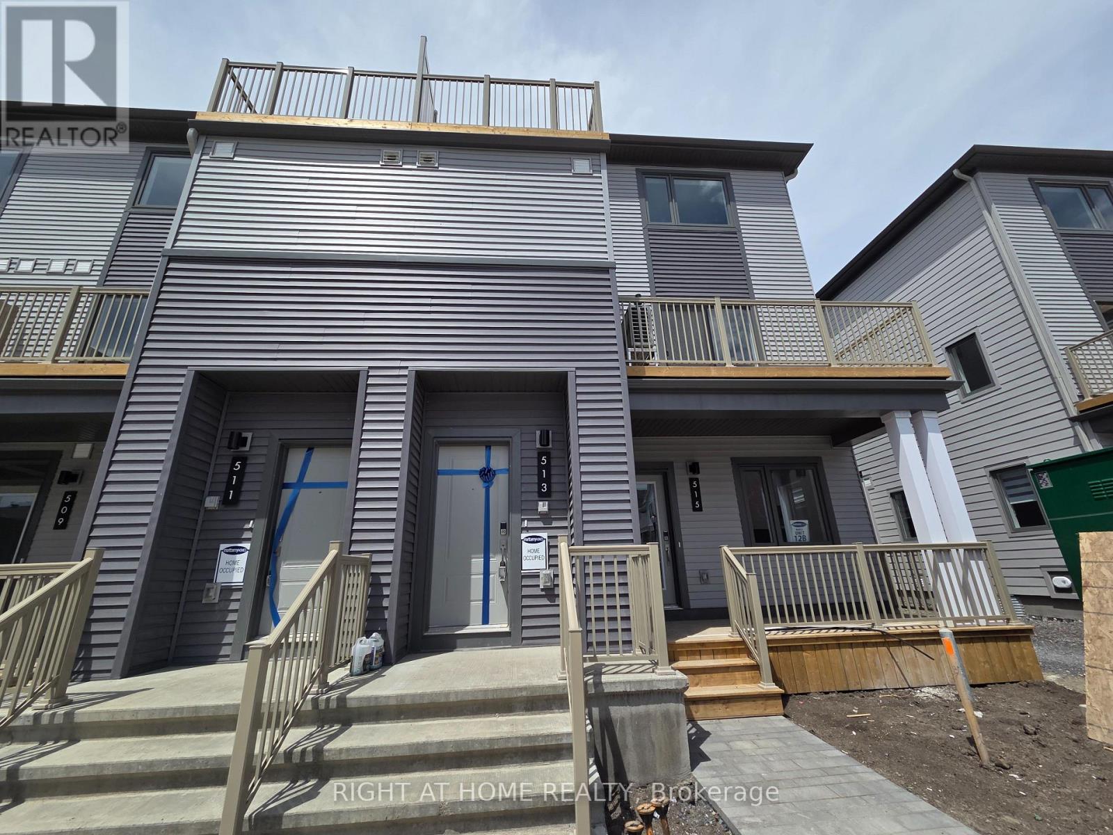 MLS® listing #29765369 for sale located at 513 CELESTINE PRIVATE