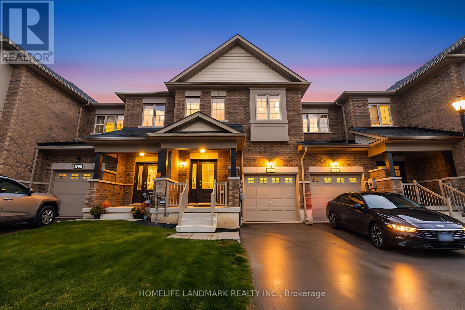 MLS® listing #29765399 for sale located at 21 SAPPHIRE WAY