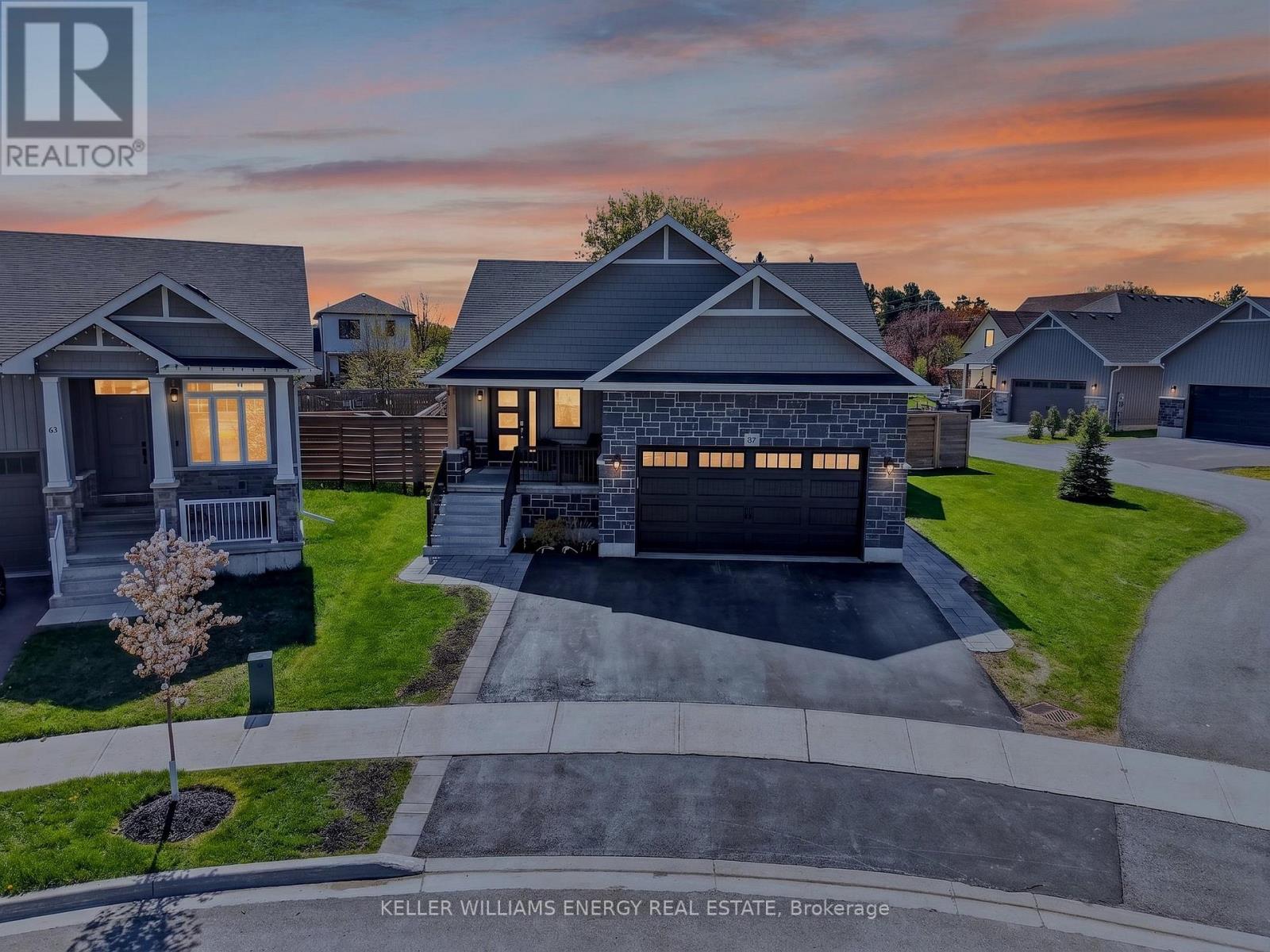 MLS® listing #29765635 for sale located at 67 FARRINGTON CRESCENT