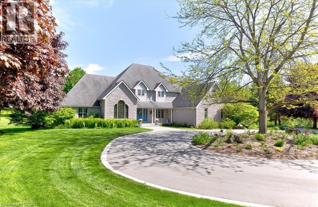 MLS® listing #29766472 for sale located at 2 HICKORY Hollow