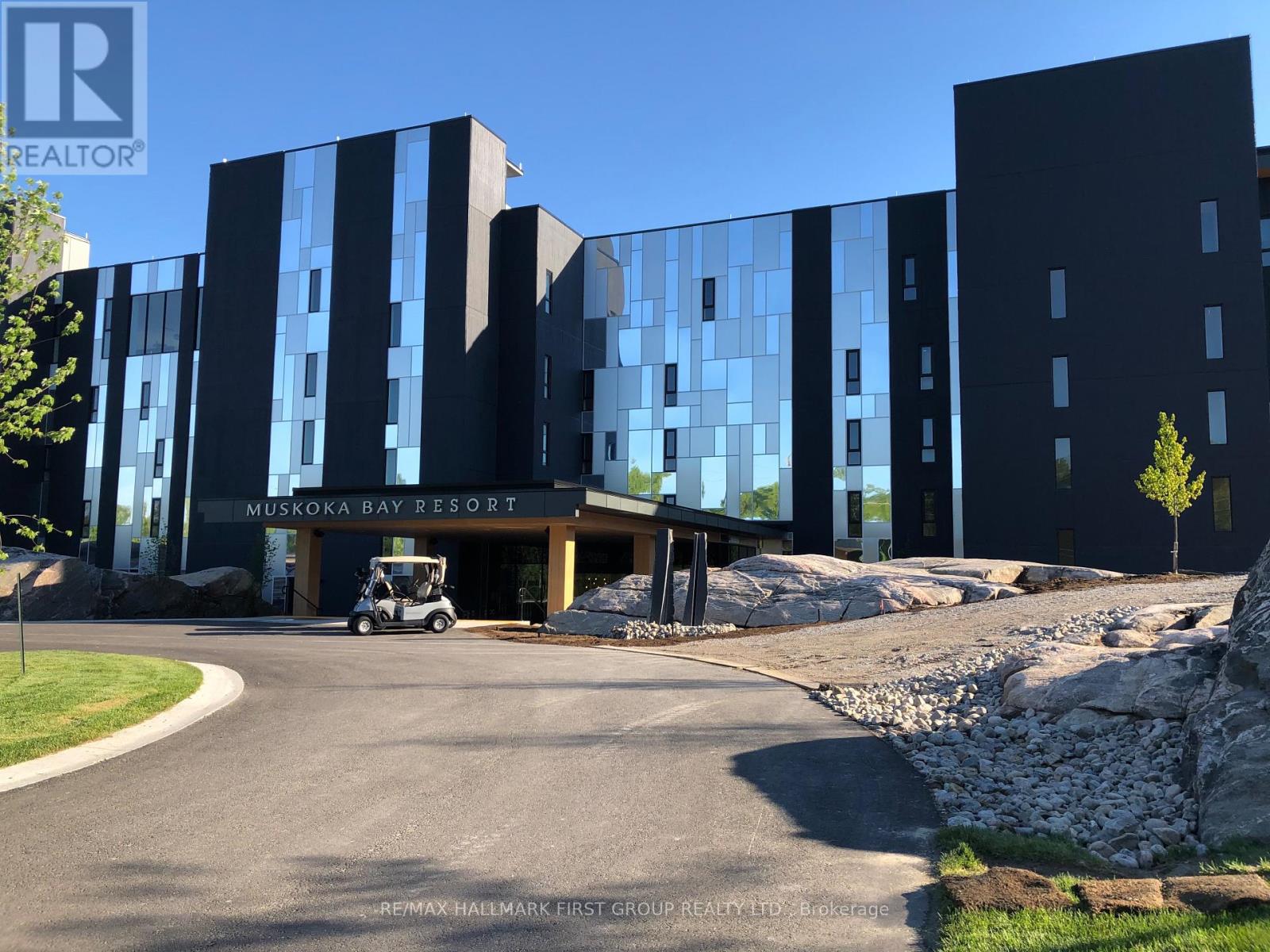 MLS® listing #29766580 for sale located at 104 - 120 CARRICK TRAIL