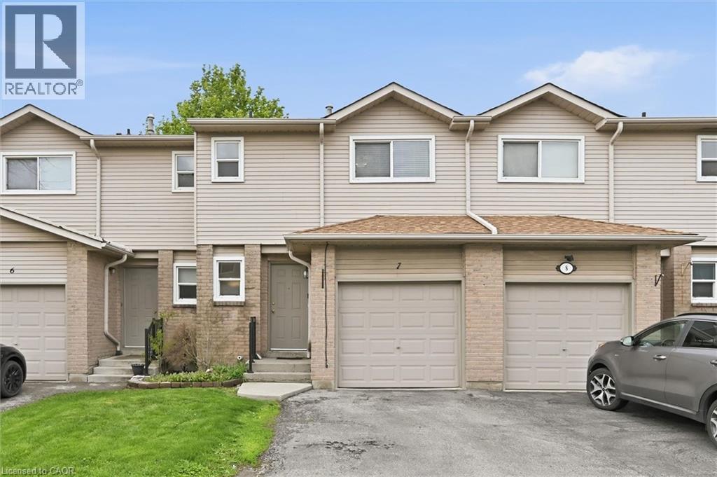 MLS® listing #29766681 for sale located at 15 DERBY Street Unit# 7