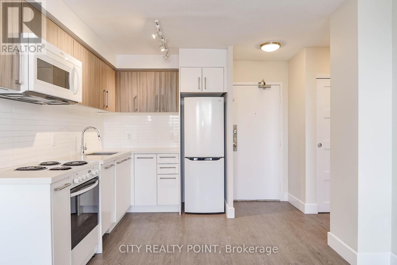 MLS® listing #29766775 for sale located at 207 - 1500 BATHURST STREET