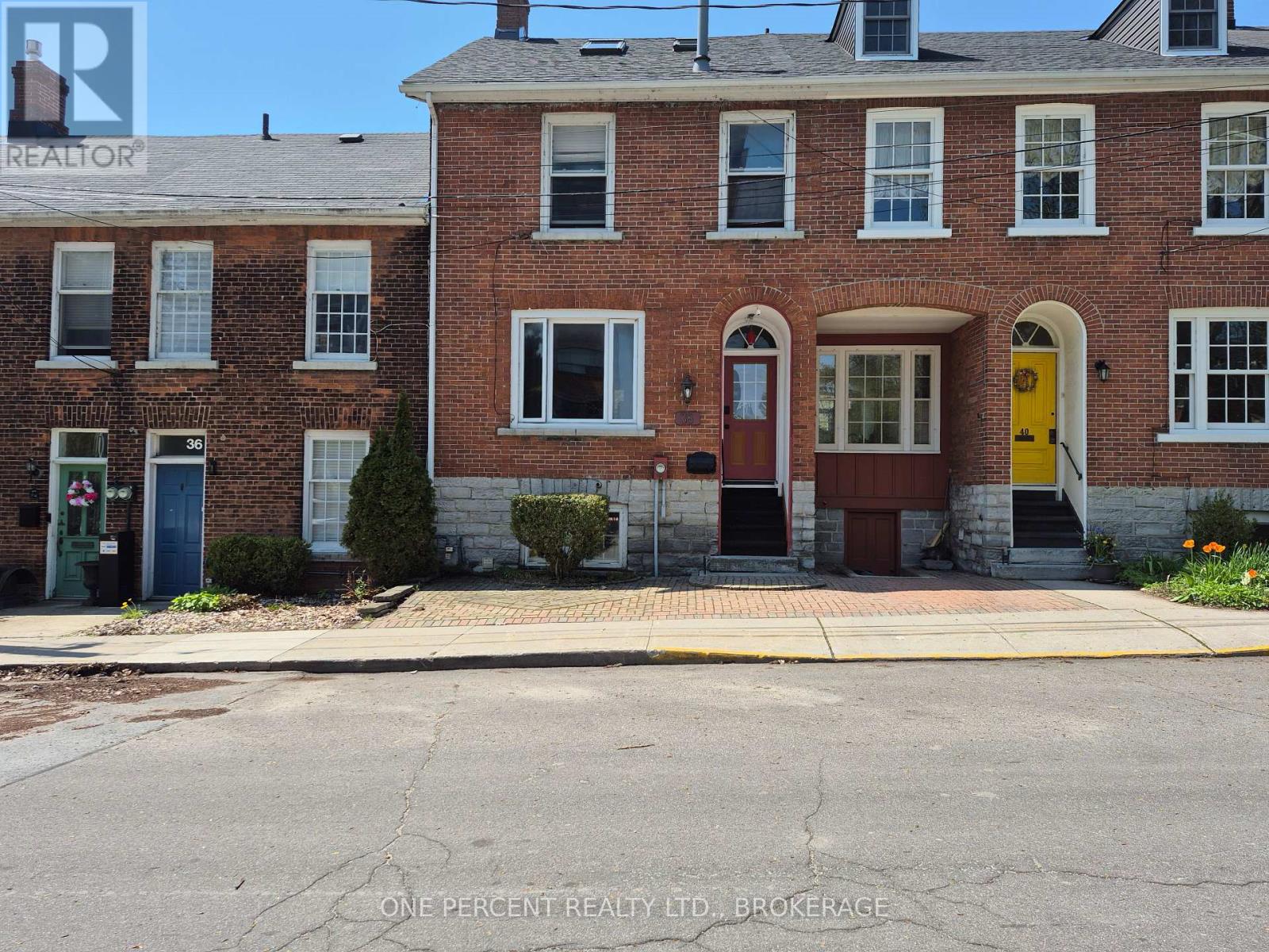 MLS® listing #29766989 for sale located at 38 LOWER UNION STREET