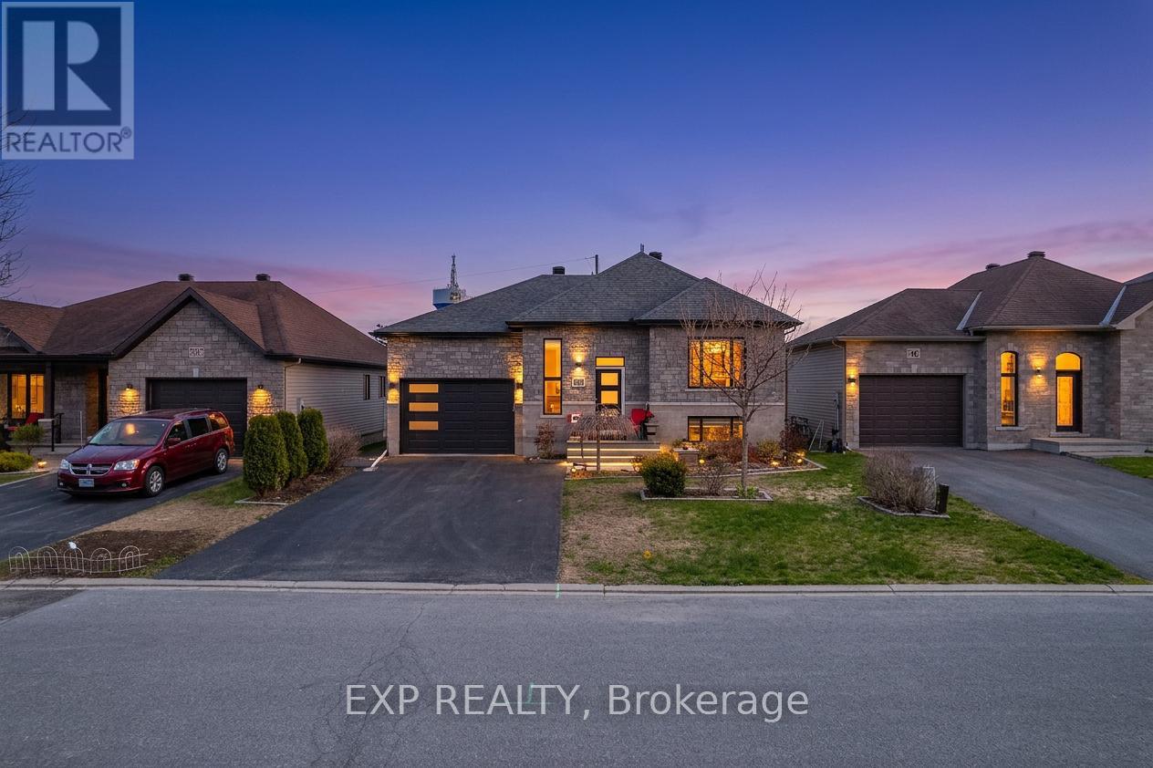 MLS® listing #29767749 for sale located at 511 FRANCOIS STREET