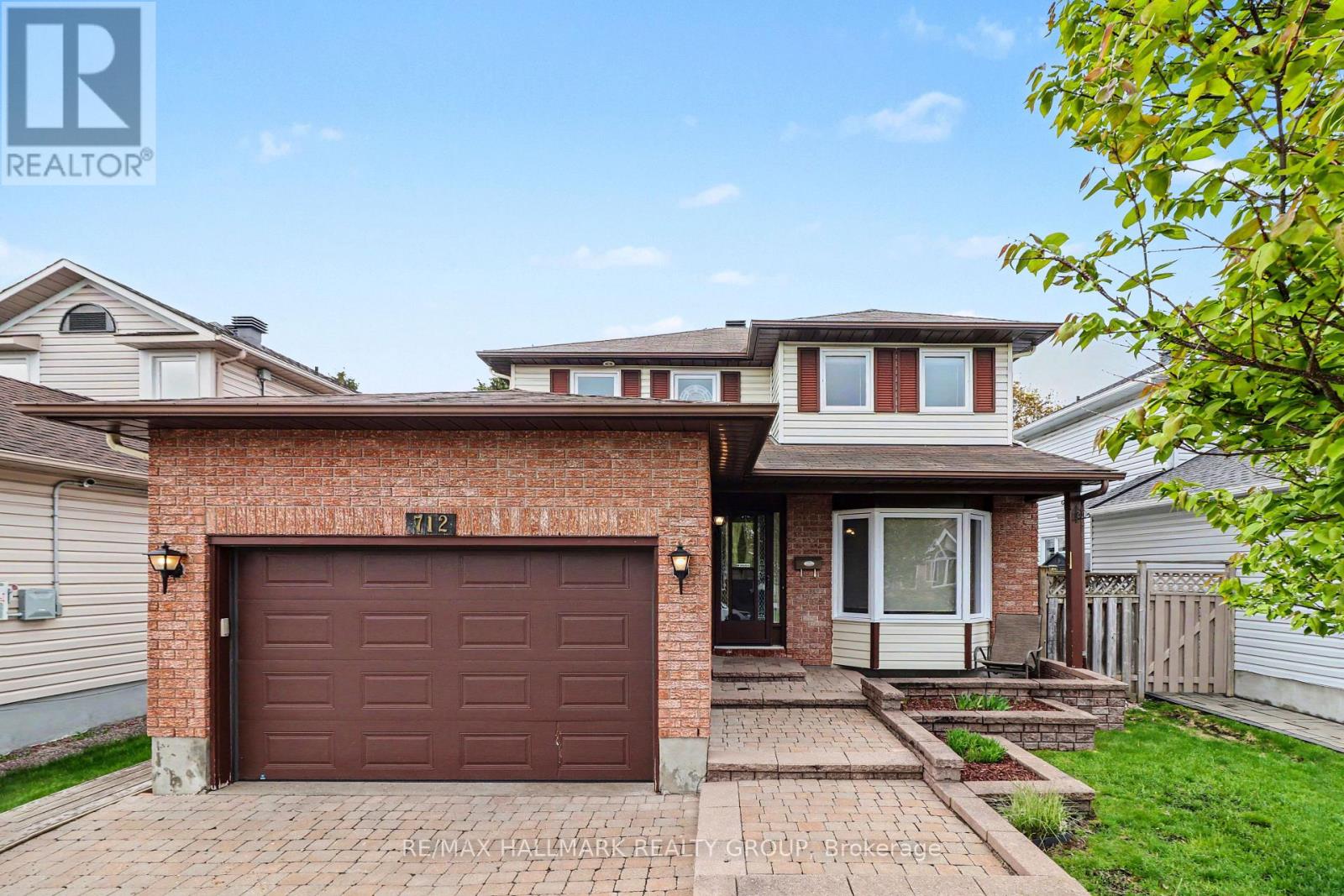 MLS® listing #29767751 for sale located at 712 MOREWOOD CRESCENT