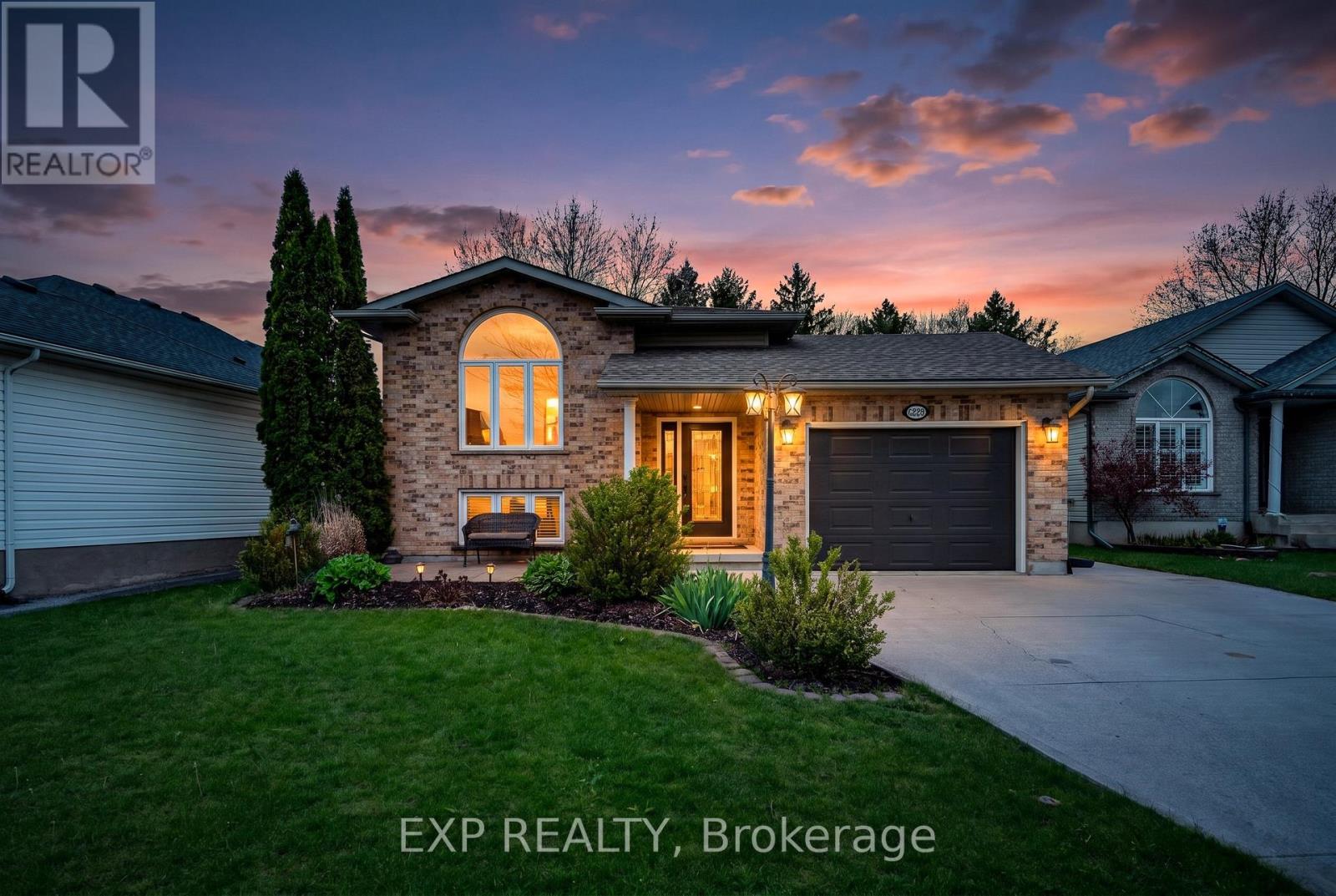 MLS® listing #29767881 for sale located at 7789 ASCOT CIRCLE