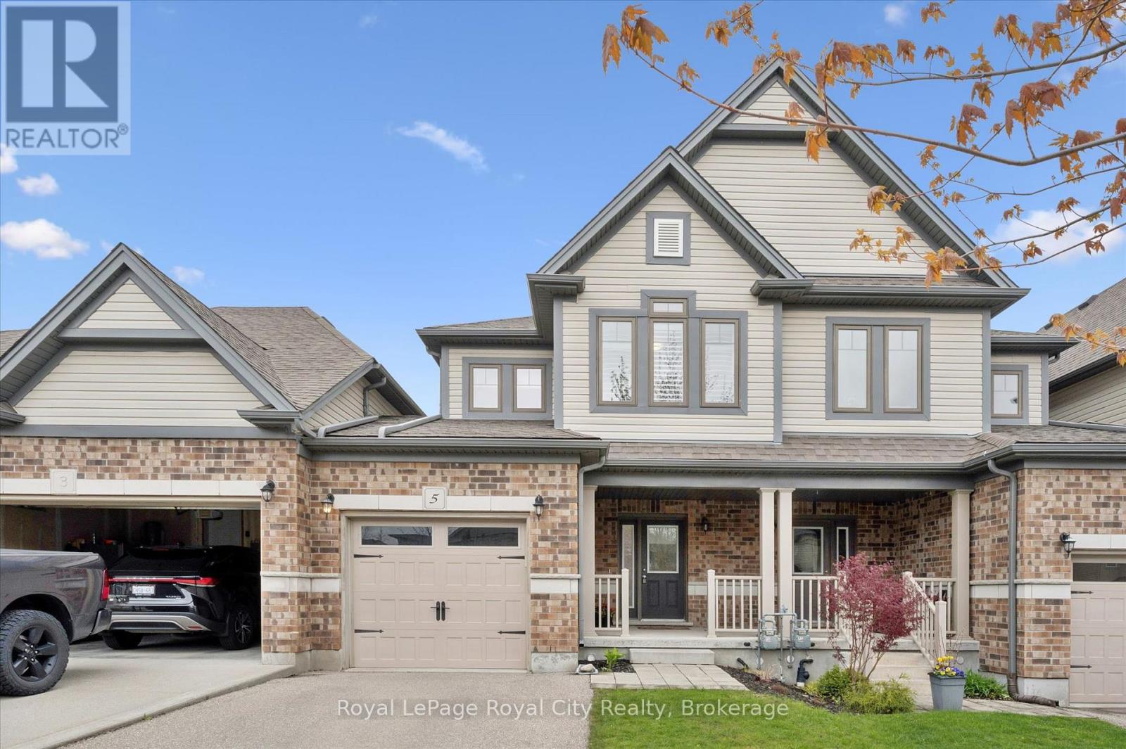 MLS® listing #29768083 for sale located at 5 SANDYBAY AVENUE