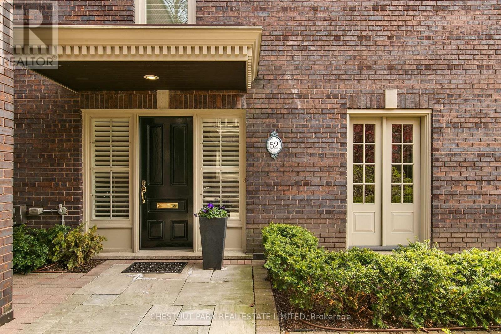 MLS® listing #29768329 for sale located at 52 MAPLE AVENUE
