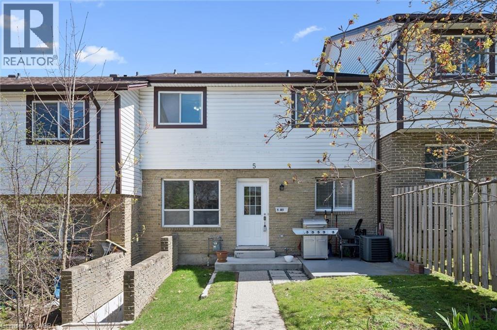 MLS® listing #29768541 for sale located at 385 PIONEER Drive Unit# 5
