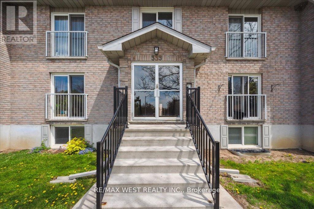 MLS® listing #29769891 for sale located at 1 - 333 NORTHLAKE DRIVE