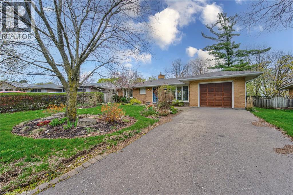 MLS® listing #29770189 for sale located at 74 LEASIDE Place