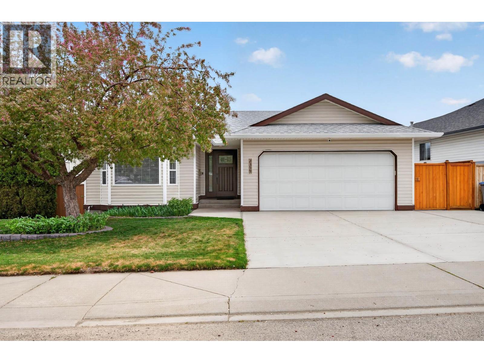 MLS® listing #29770735 for sale located at 2359 Whitburn Crescent