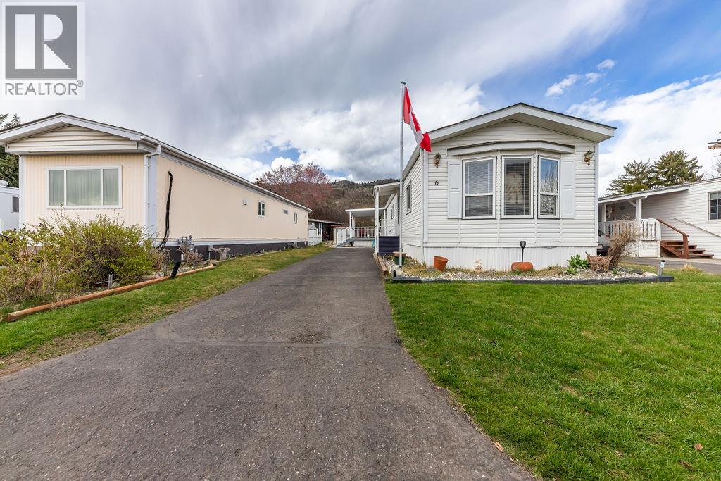 MLS® listing #29772351 for sale located at 2400 Oakdale Way Unit# 6