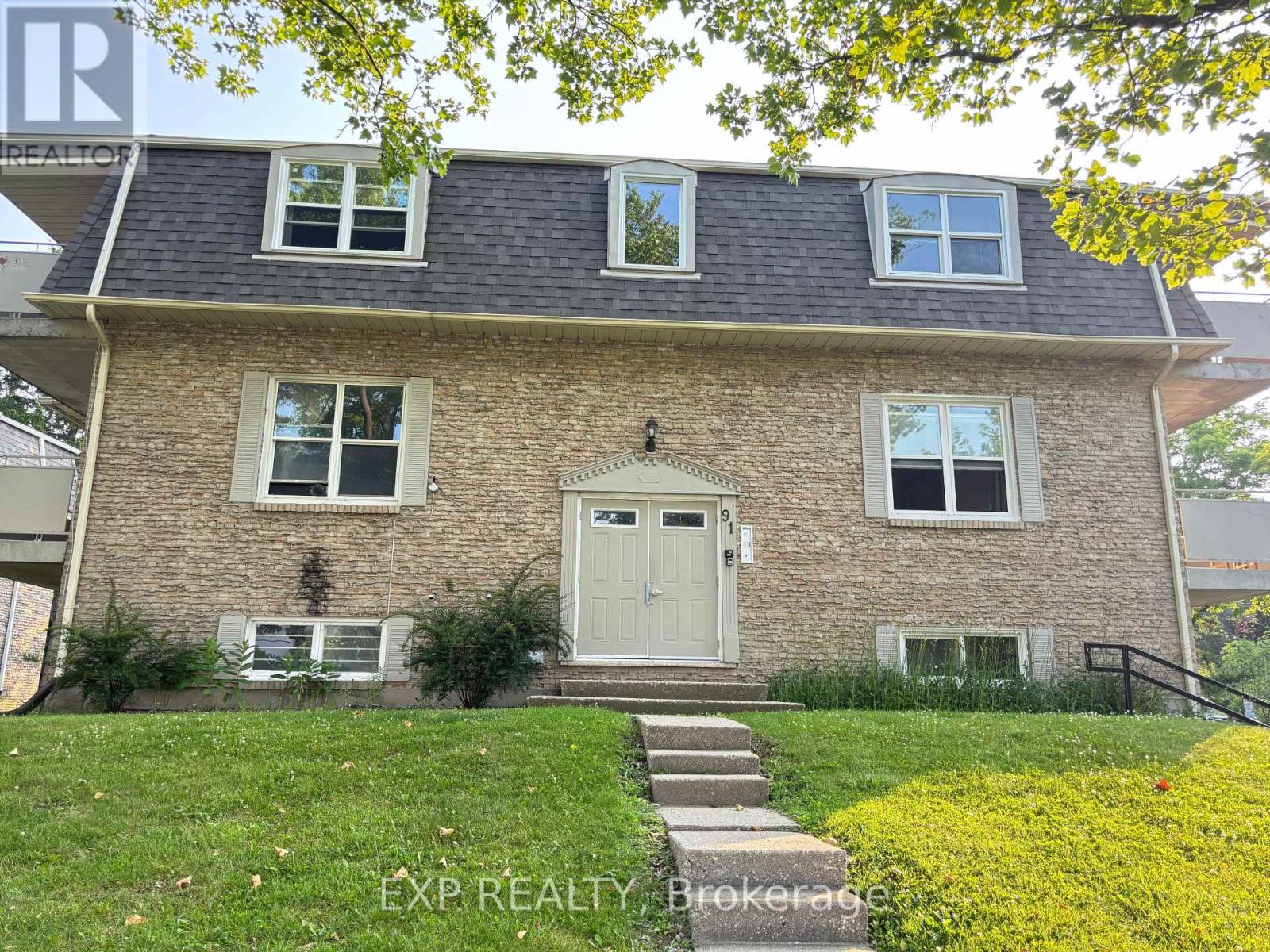 MLS® listing #29772836 for sale located at 3 - 91 WESTMOUNT ROAD N