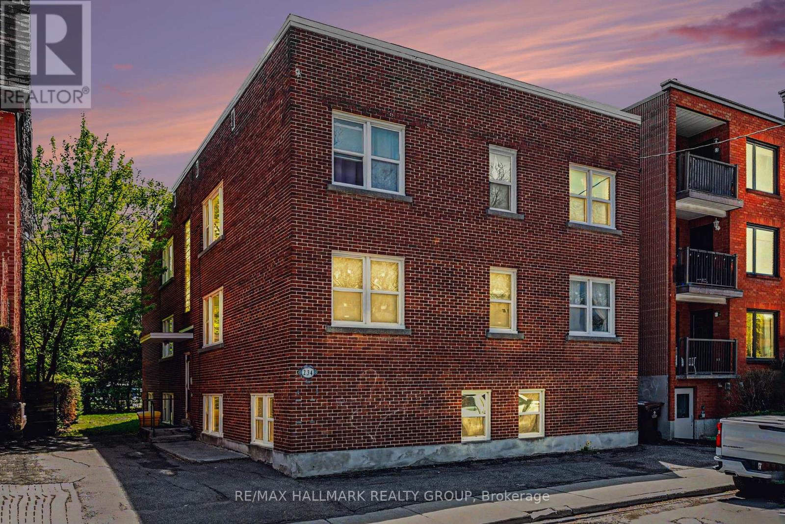 MLS® listing #29774720 for sale located at 2 - 234 FRANK STREET