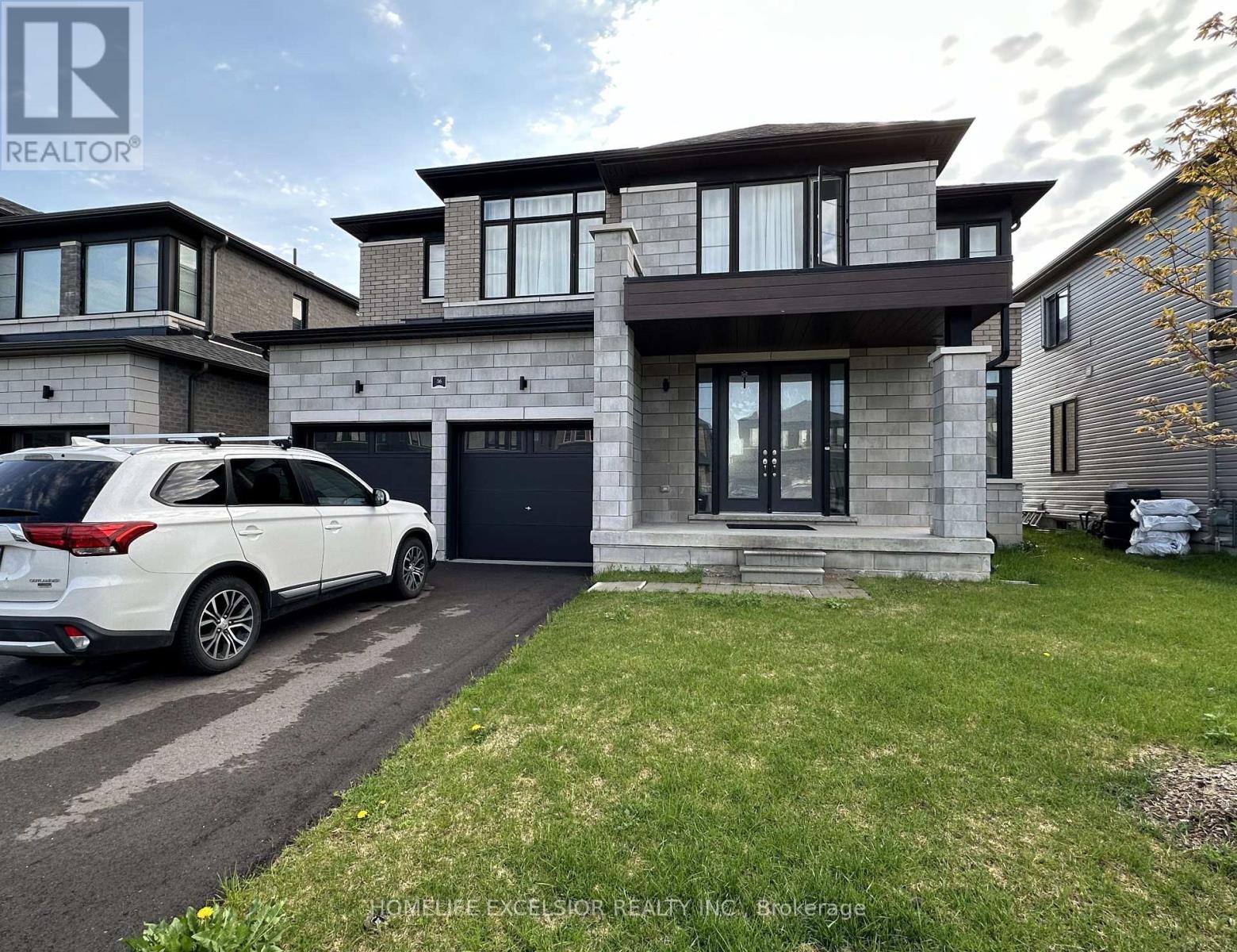 MLS® listing #29774759 for sale located at 16 ROSANNE CIRC