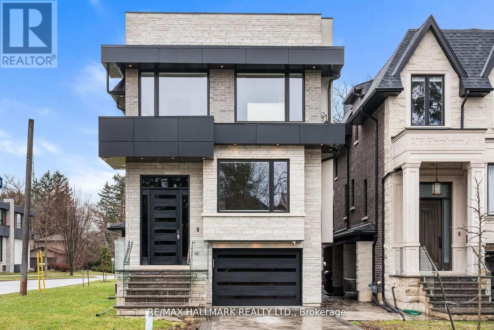 MLS® listing #29774786 for sale located at 210 HORSHAM AVENUE