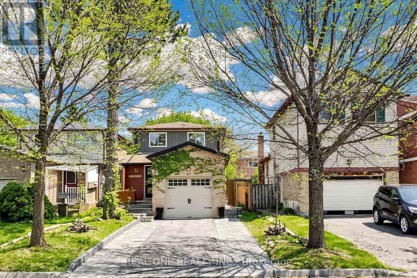 MLS® listing #29776224 for sale located at 61 MARLOW CRESCENT