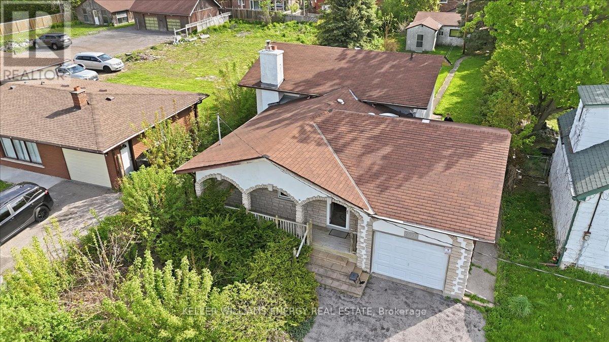 MLS® listing #29776293 for sale located at 2033 SIMCOE STREET N