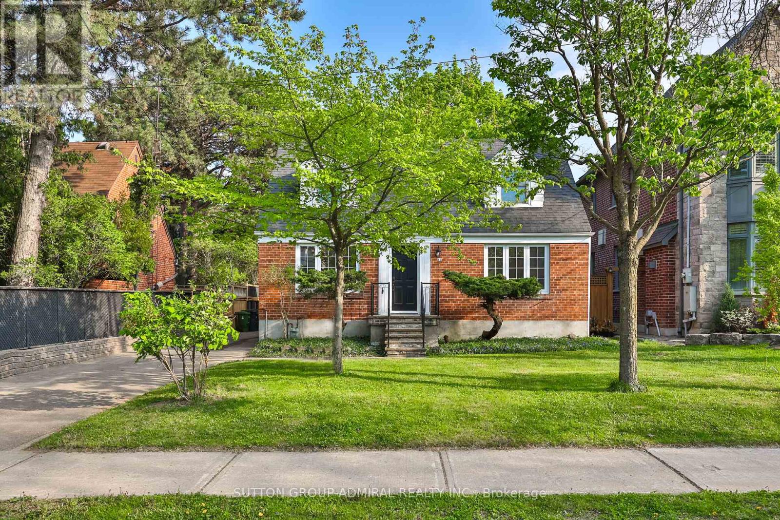 MLS® listing #29776426 for sale located at 81 YORKVIEW DRIVE