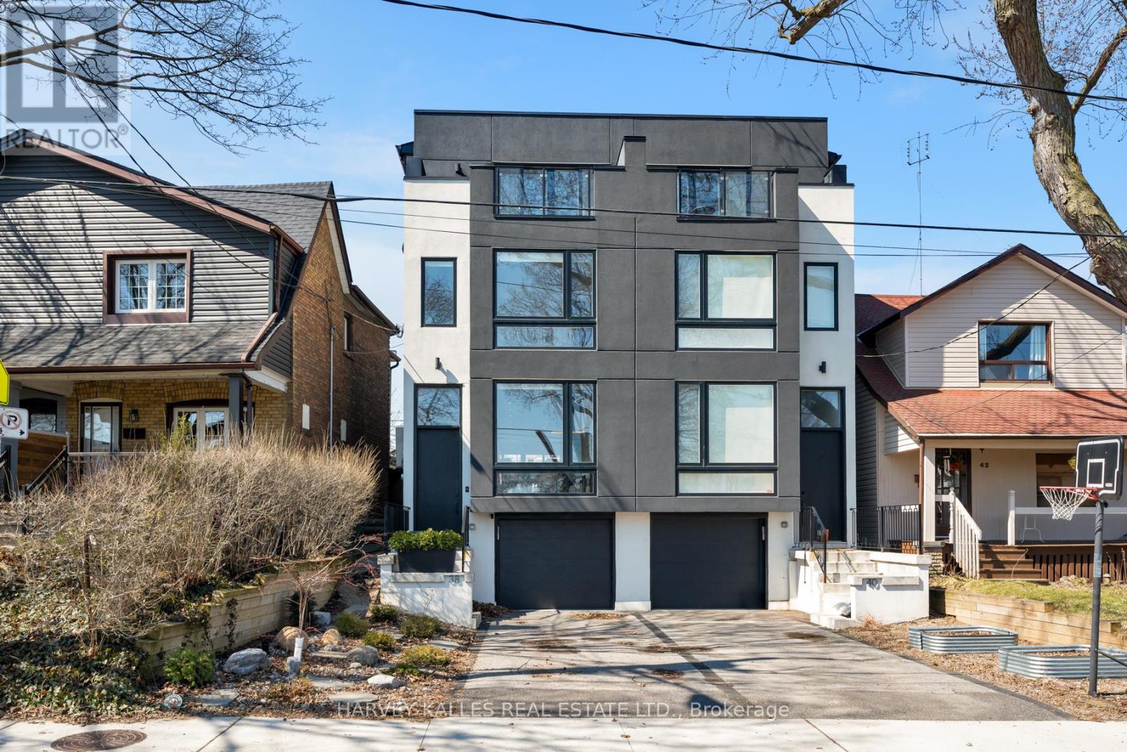 MLS® listing #29777495 for sale located at 38 ALAMEDA AVENUE