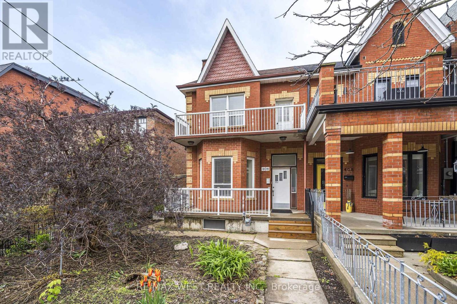 MLS® listing #29777988 for sale located at 404 MANNING AVENUE
