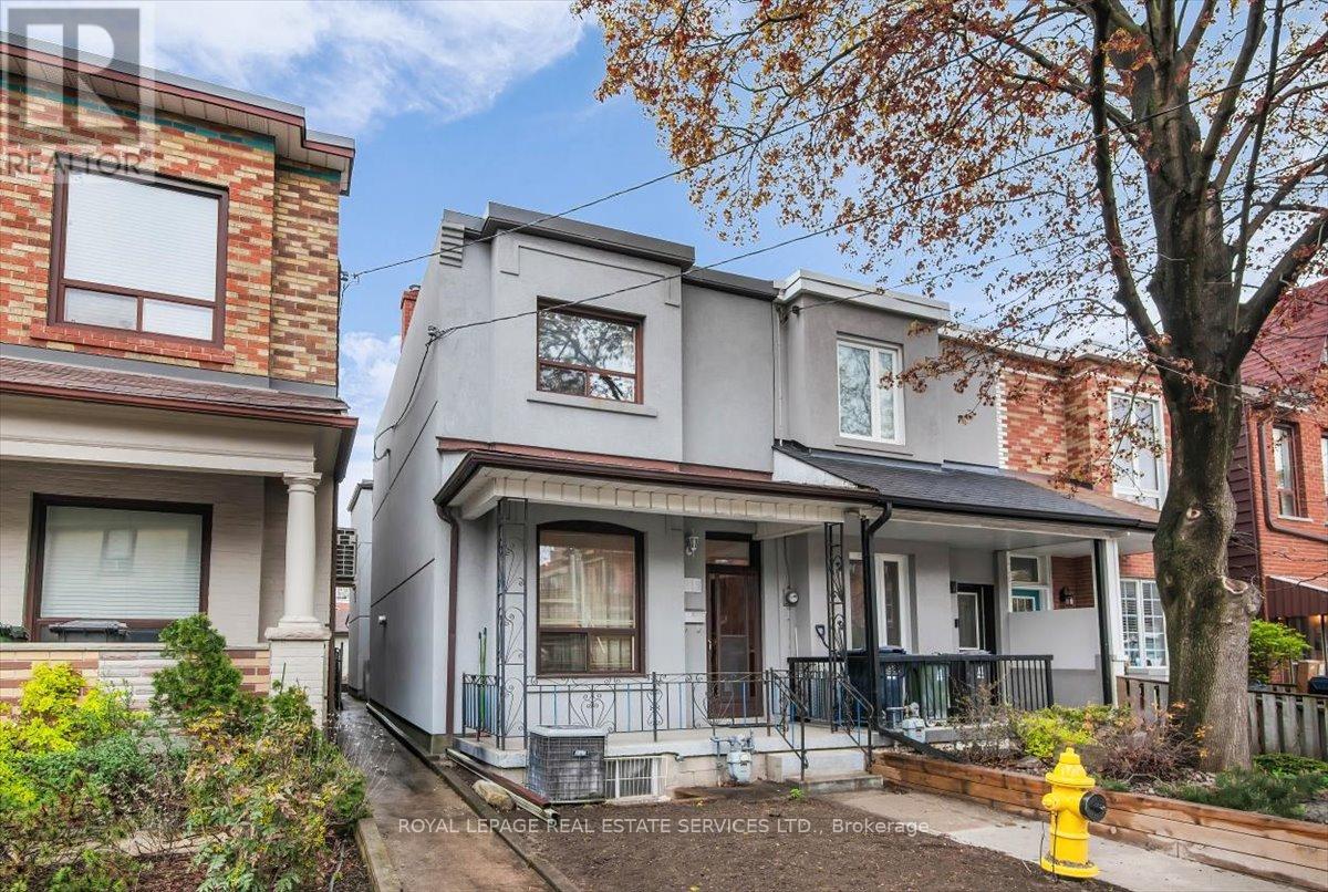 MLS® listing #29778277 for sale located at 215 CLINTON STREET