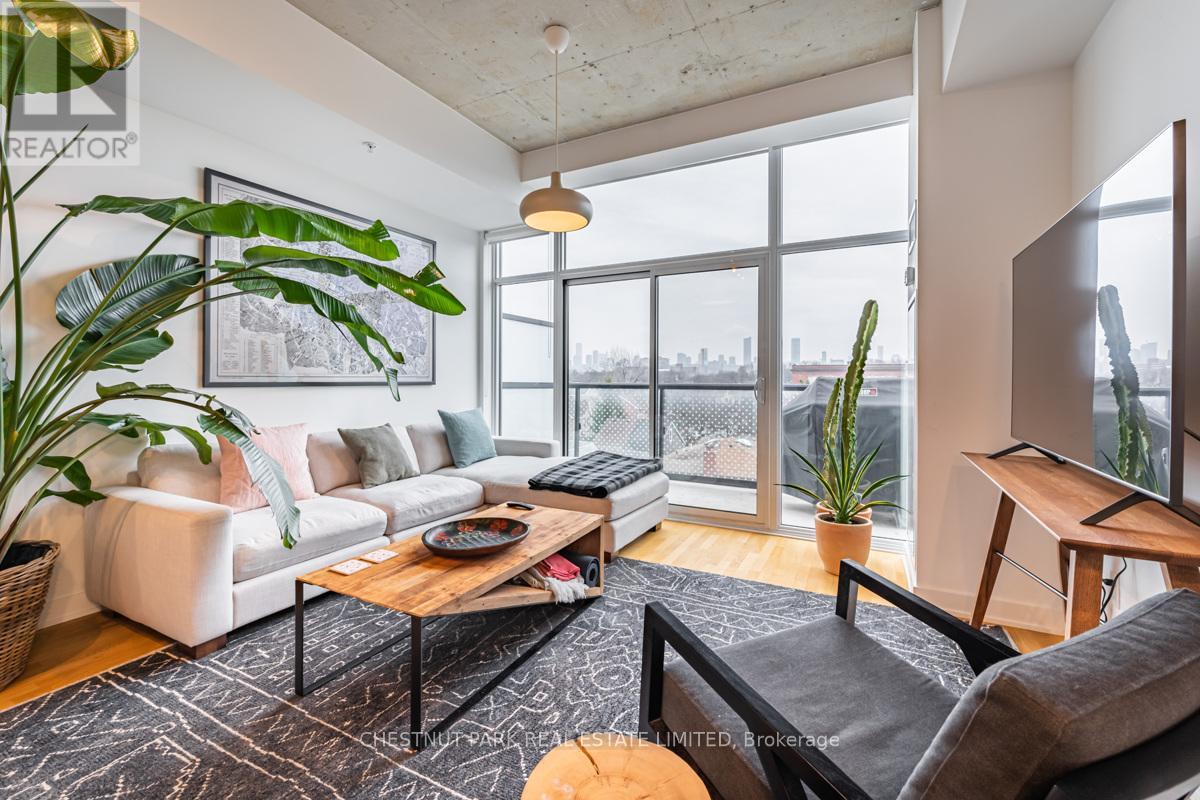 MLS® listing #29778922 for sale located at 509 - 109 OSSINGTON AVENUE