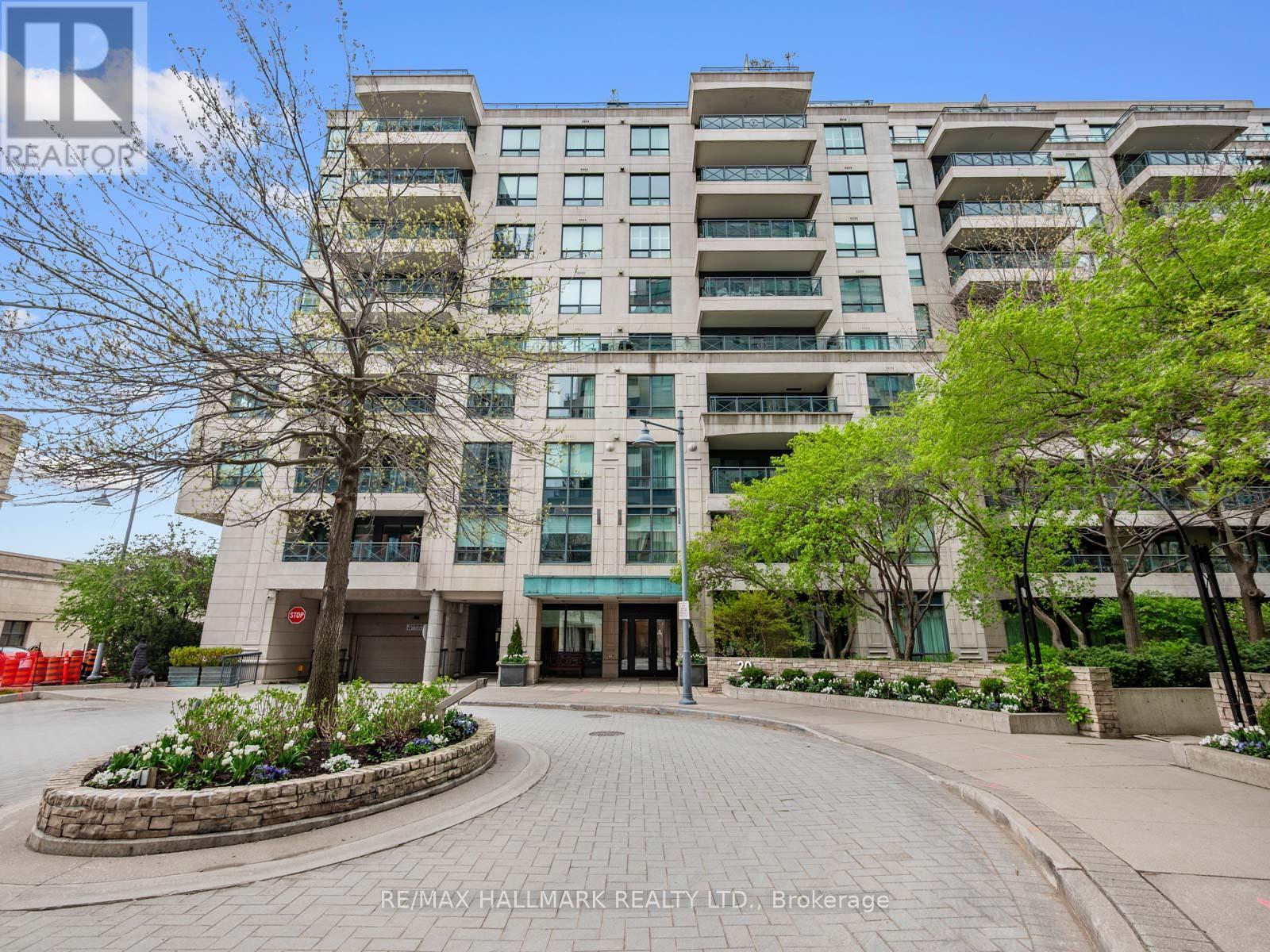 MLS® listing #29778929 for sale located at 716 - 20 SCRIVENER SQUARE