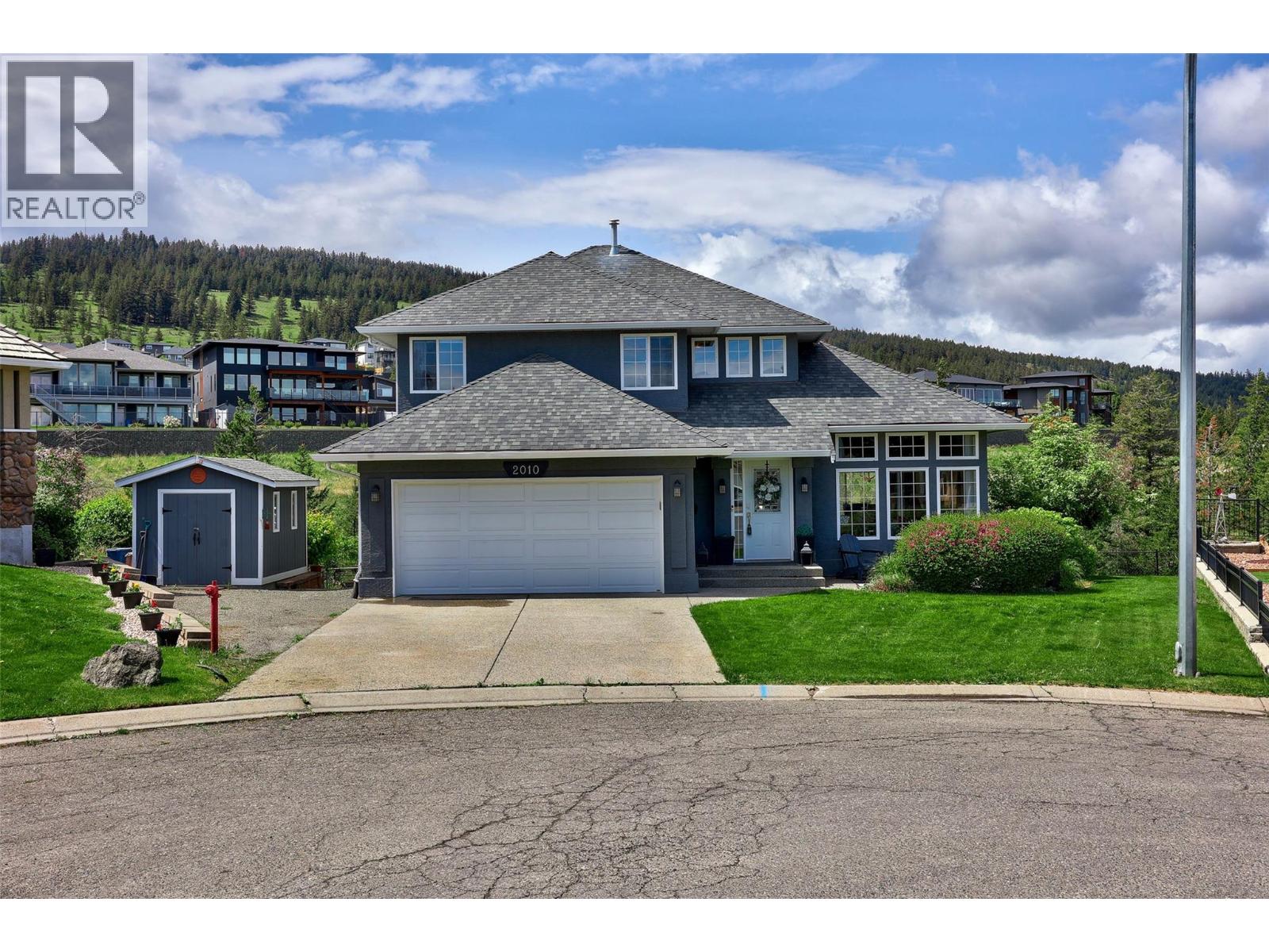 MLS® listing #29779050 for sale located at 2010 MUIRFIELD Road