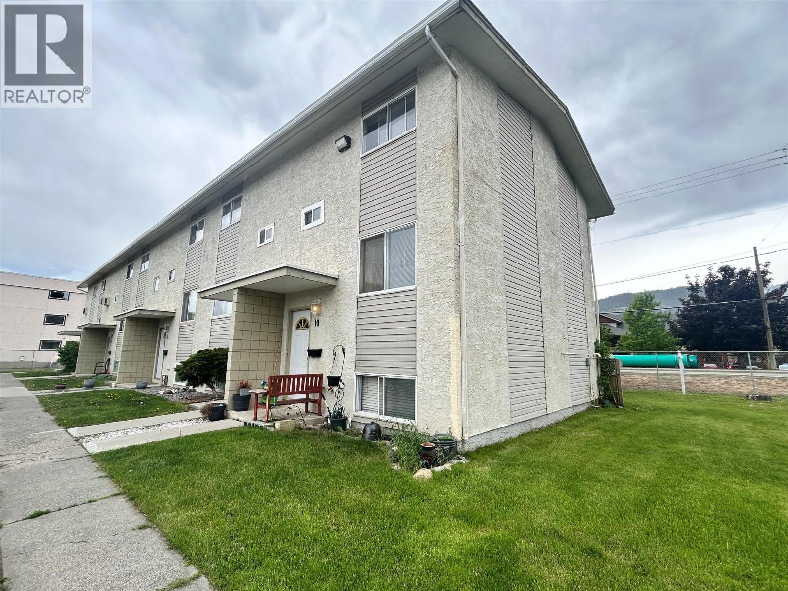 MLS® listing #29780206 for sale located at 1946 TRANQUILLE Road Unit# 9