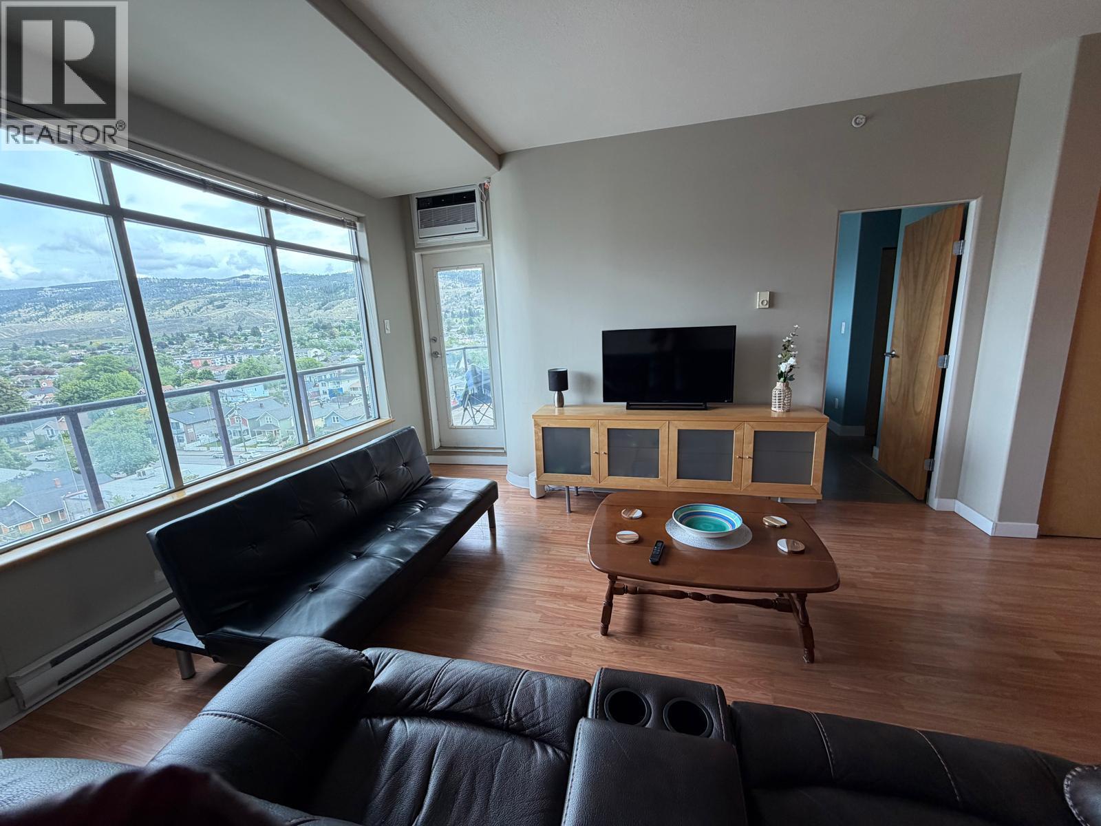 MLS® listing #29780497 for sale located at 619 VICTORIA Street Unit# 906
