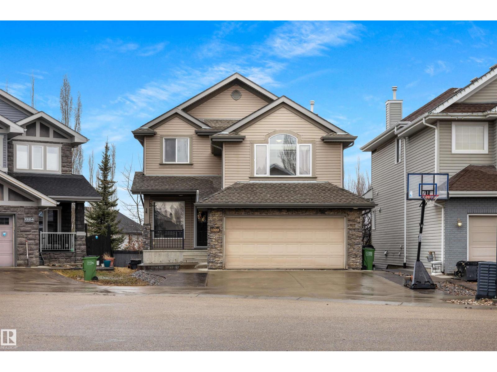 MLS® listing #29781710 for sale located at 1322 MALONE PL NW