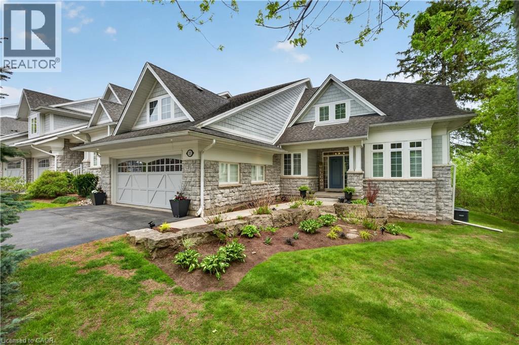 MLS® listing #29781855 for sale located at 3 SIMS ESTATE Place Unit# 11