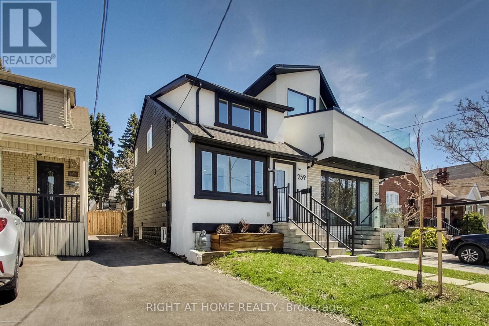 MLS® listing #29781964 for sale located at 259 ROBINA AVENUE