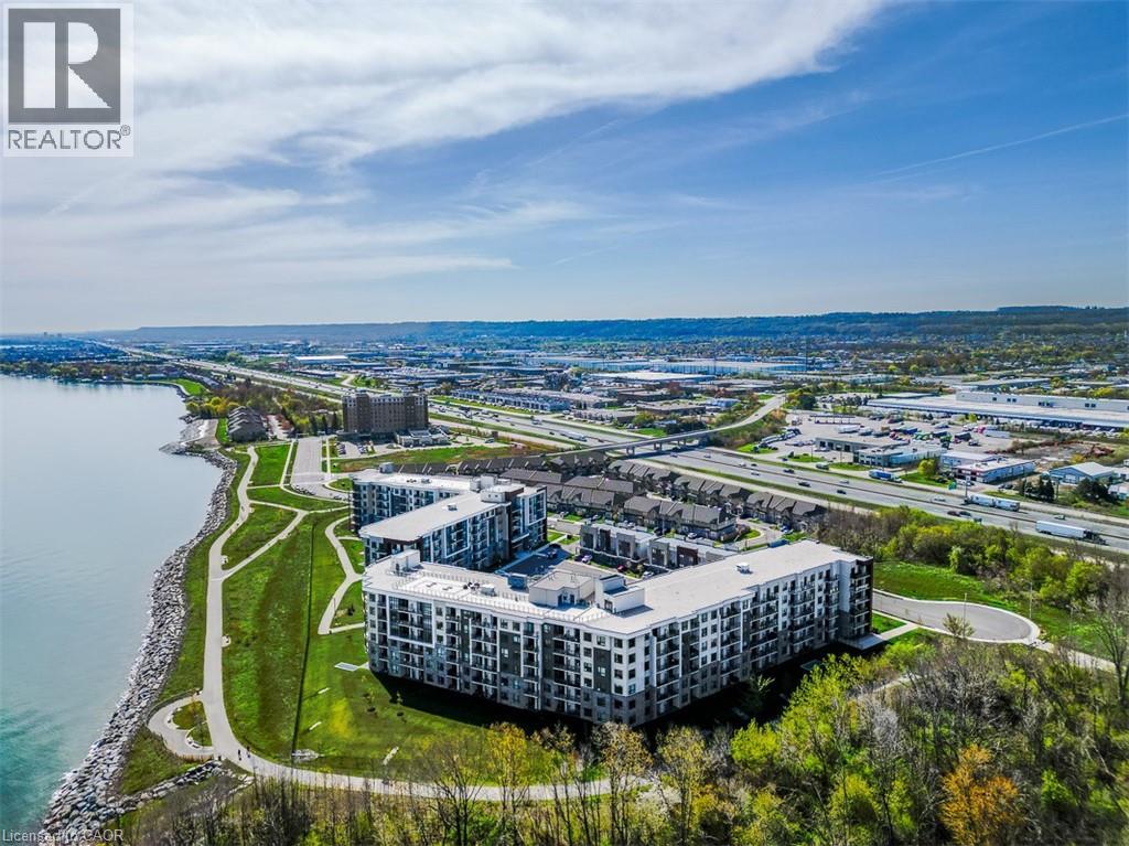 MLS® listing #29782207 for sale located at 125 SHOREVIEW Place Unit# 102