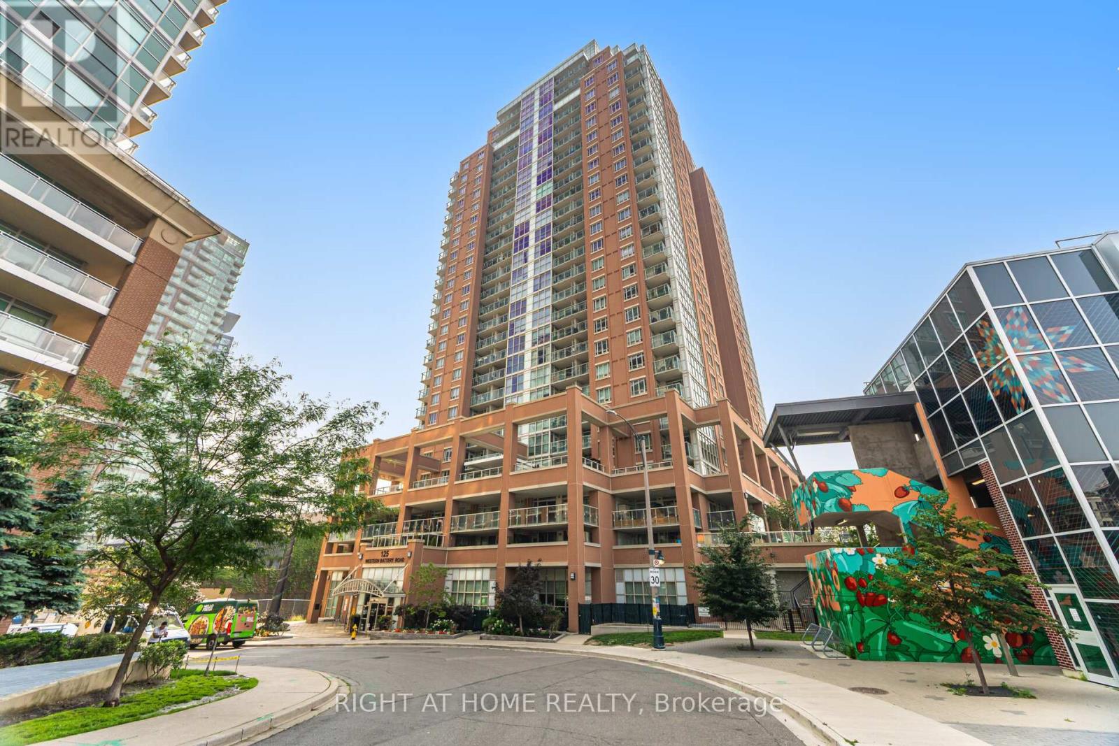 MLS® listing #29783003 for sale located at 1112 - 125 WESTERN BATTERY ROAD