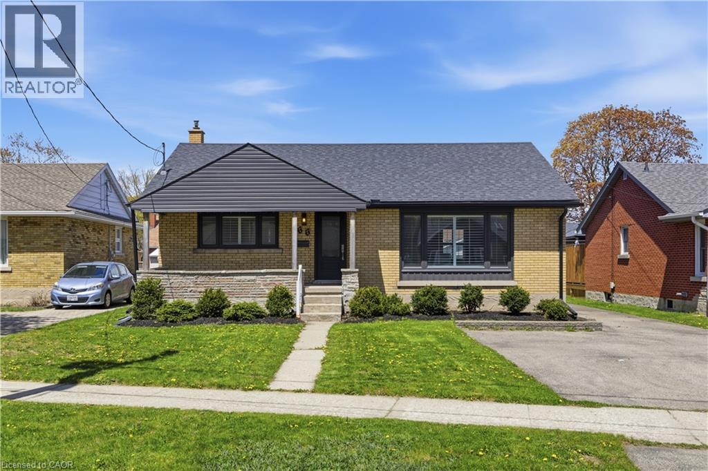 MLS® listing #29785531 for sale located at 66 HEATHER Avenue