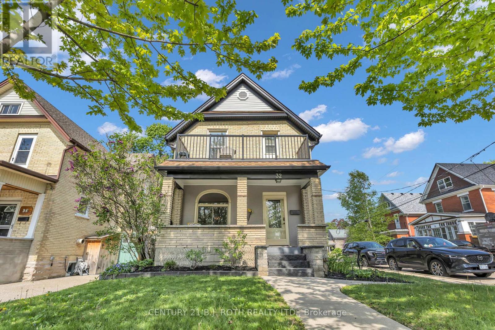 MLS® listing #29786636 for sale located at 32 SAMUEL STREET