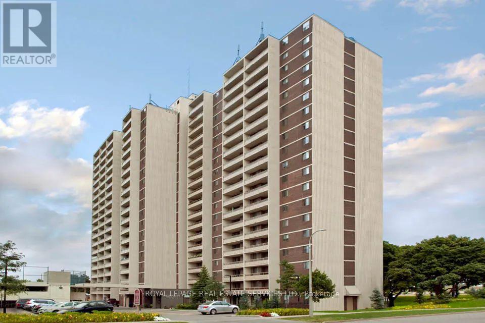 MLS® listing #29787255 for sale located at 1101 - 16 CEDARWOODS CRESCENT