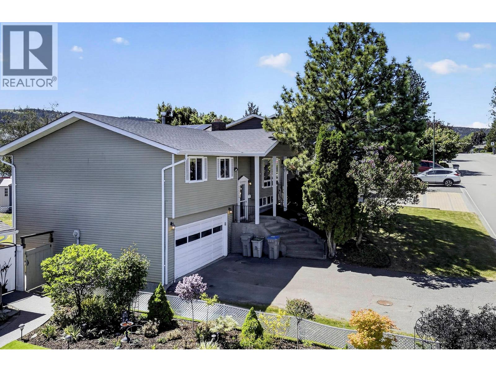 MLS® listing #29787398 for sale located at 333 Robson Drive