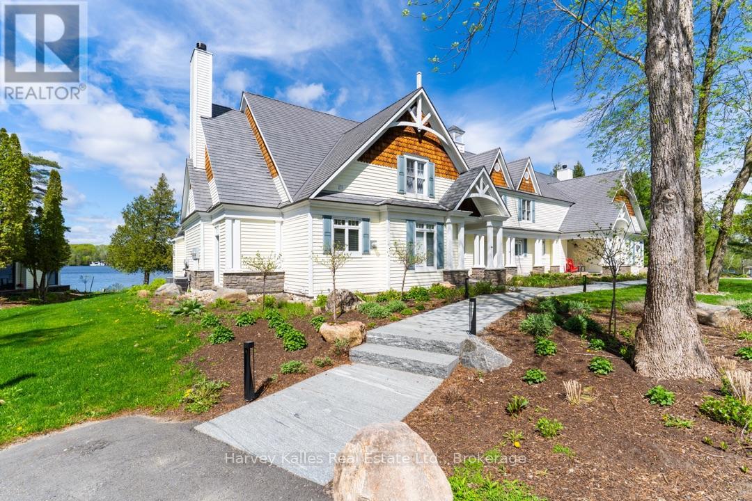 MLS® listing #29788856 for sale located at 1 - 1131 ELGIN HOUSE ROAD