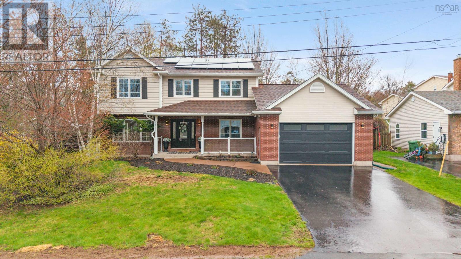 MLS® listing #29788894 for sale located at 17 Pineview Crescent Crescent