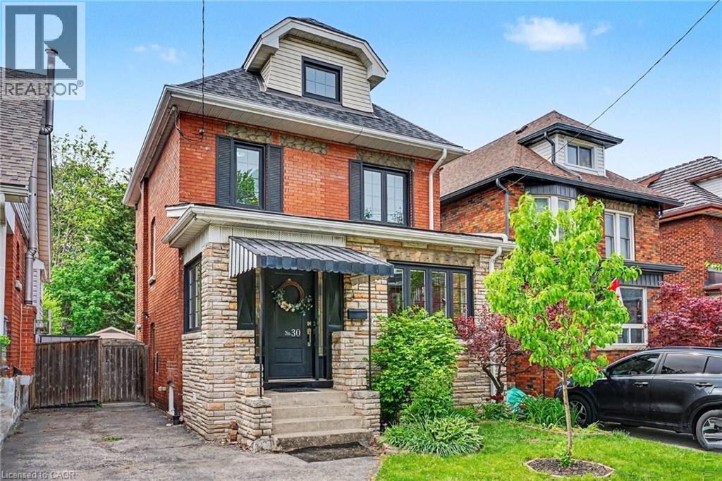 MLS® listing #29789145 for sale located at 30 S PROVINCE Street S