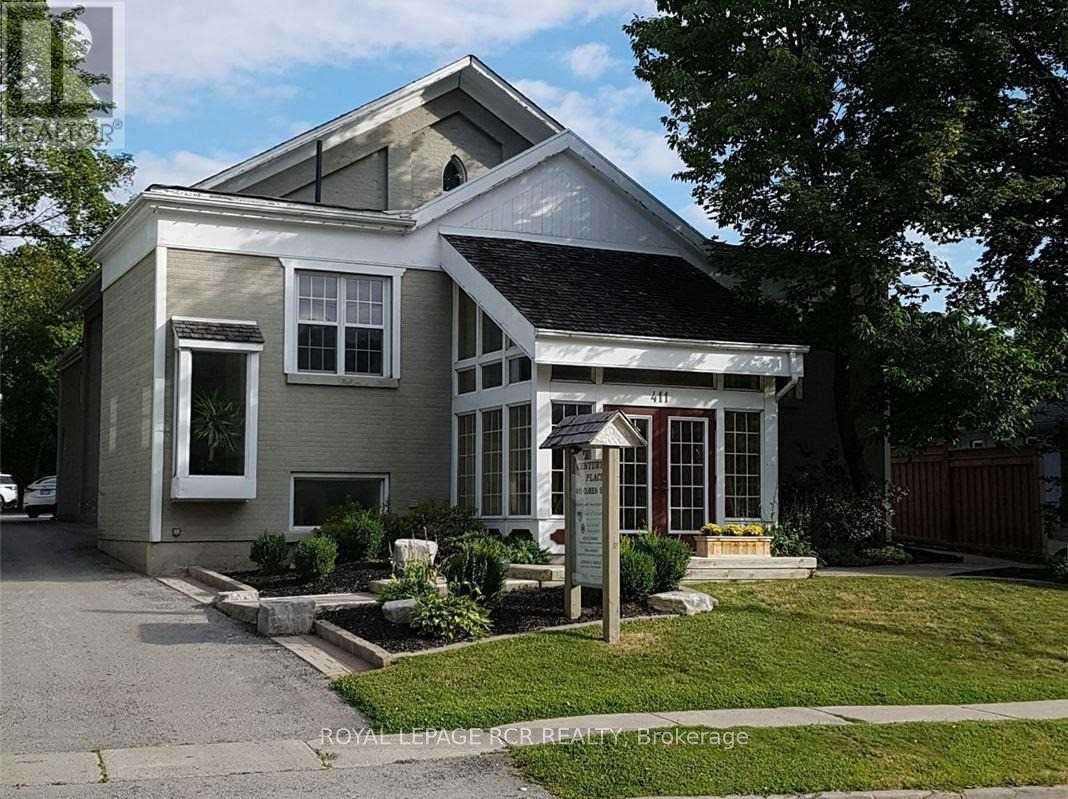 MLS® listing #29789164 for sale located at UPPER #1 - 411 QUEEN STREET