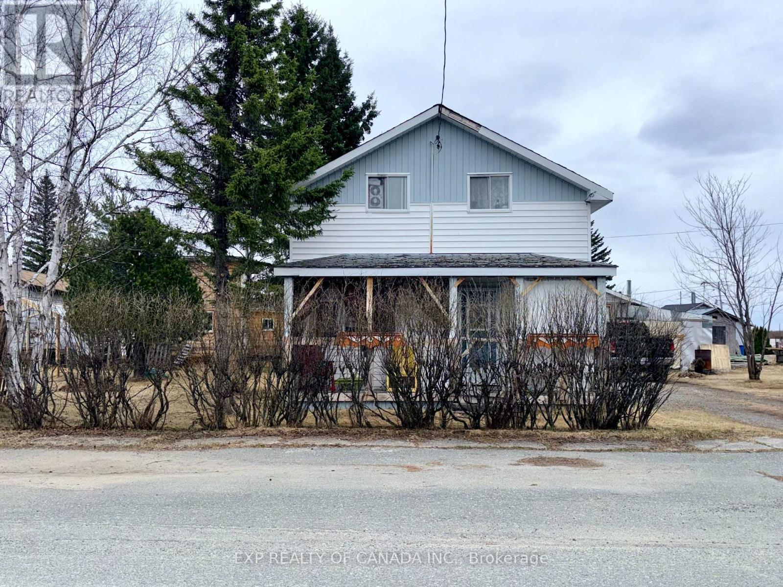 MLS® listing #29789690 for sale located at 633 GLEASON AVENUE