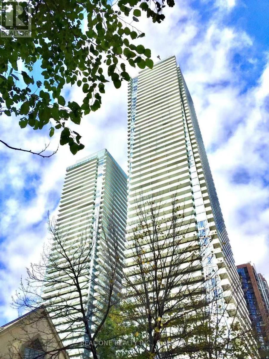MLS® listing #29789734 for sale located at 1005 - 1080 BAY STREET