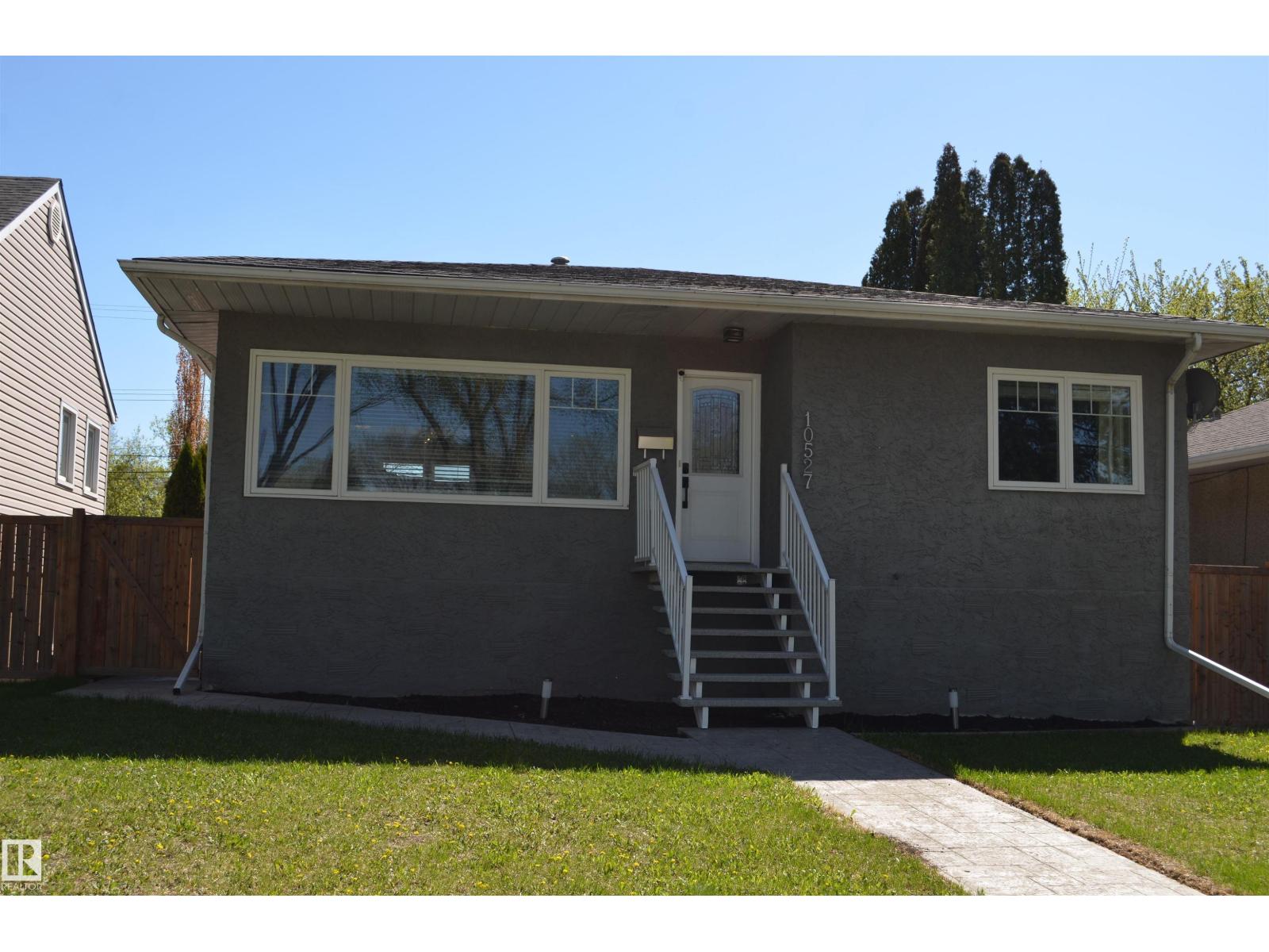 MLS® listing #29790010 for sale located at 10527 81 ST NW