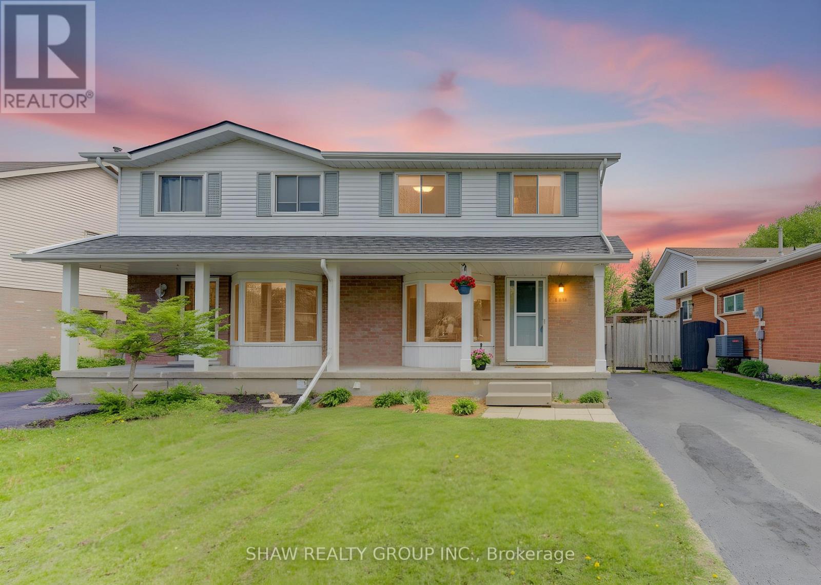 MLS® listing #29790811 for sale located at B - 603 PINEROW CRESCENT